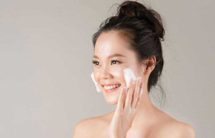 5 Benefits of TCM for Sensitive, Acne-Prone Skin